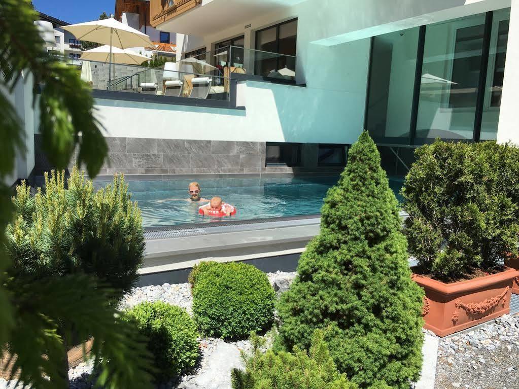 Hotel Bergblick 4 Sterne Superior Fiss Kültér fotó